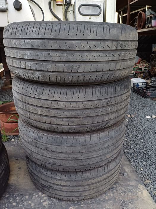 Anvelope 235 60 R18 Pireli și  Continental