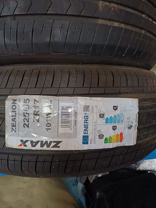 Шина лето R 17 Новое