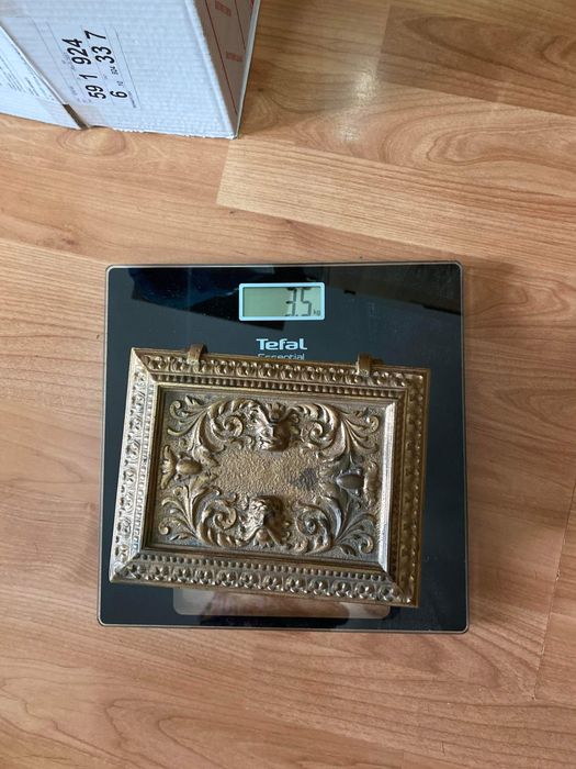 Cutie artdeco din bronz