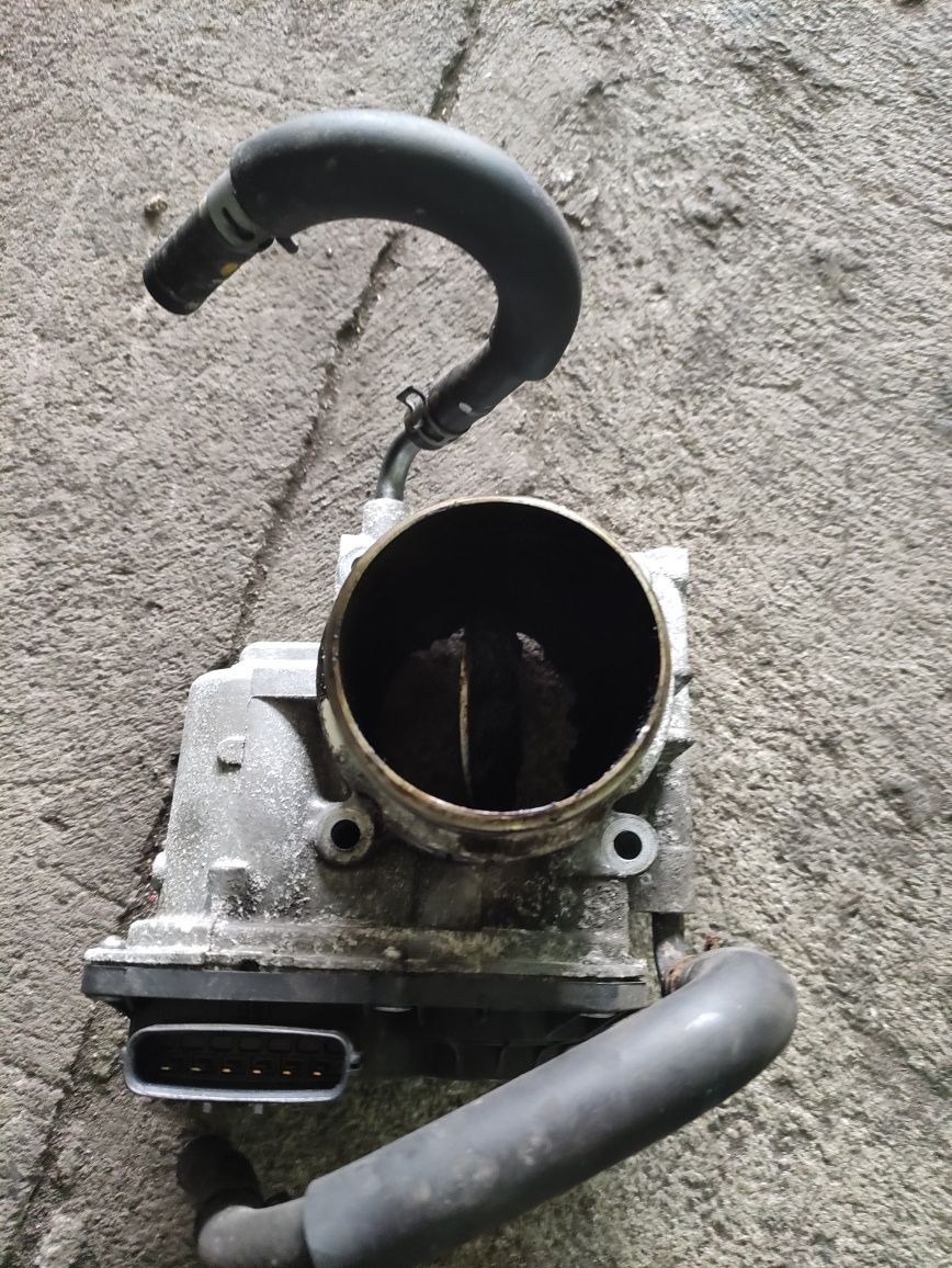 Дросел клапа за Mazda CX-5,mazda 3,mazda 6 2.2d SH01 136B0