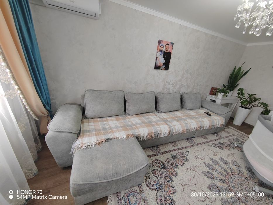 Продам диван в отличном состоянии, без клопов и прочих гадов!