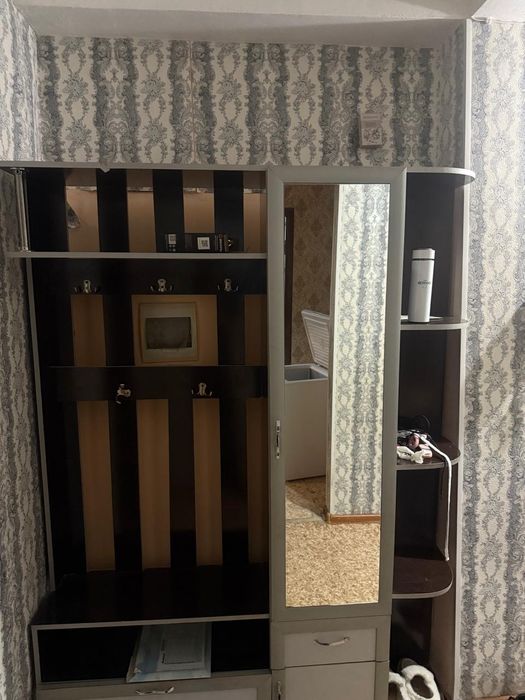 Шкаф для коридора.