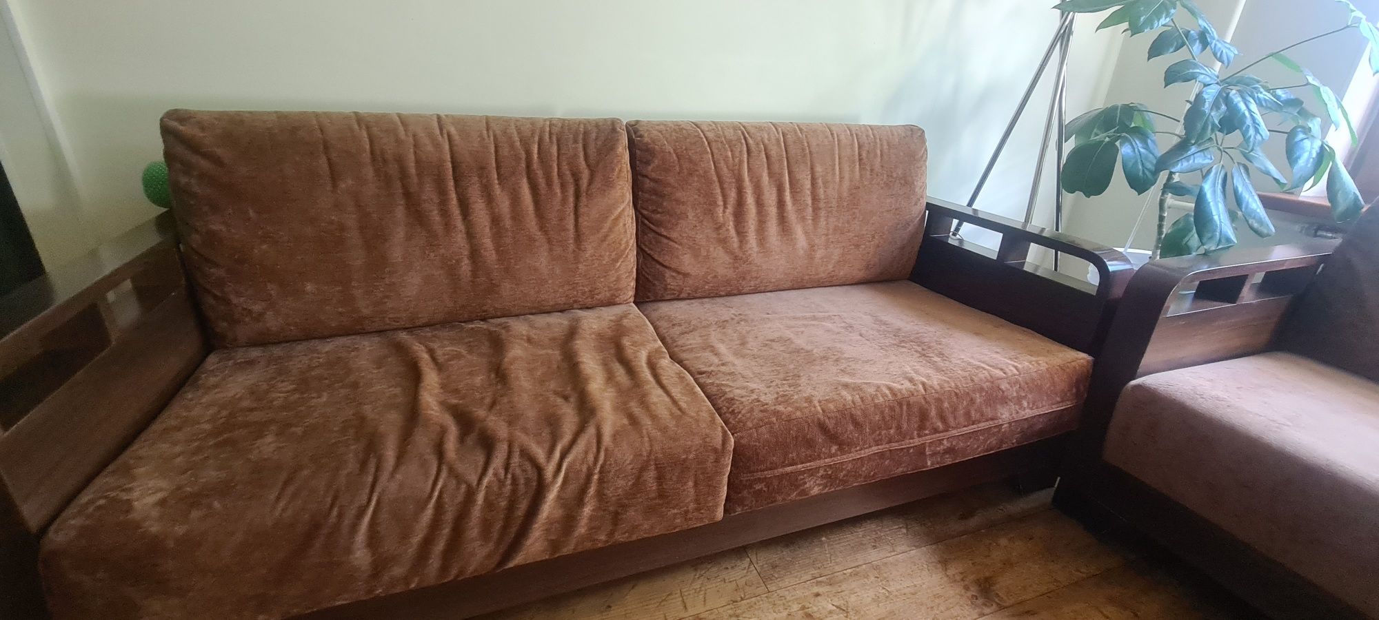 Продам комплект диванов (3х местный -195длина×83,
