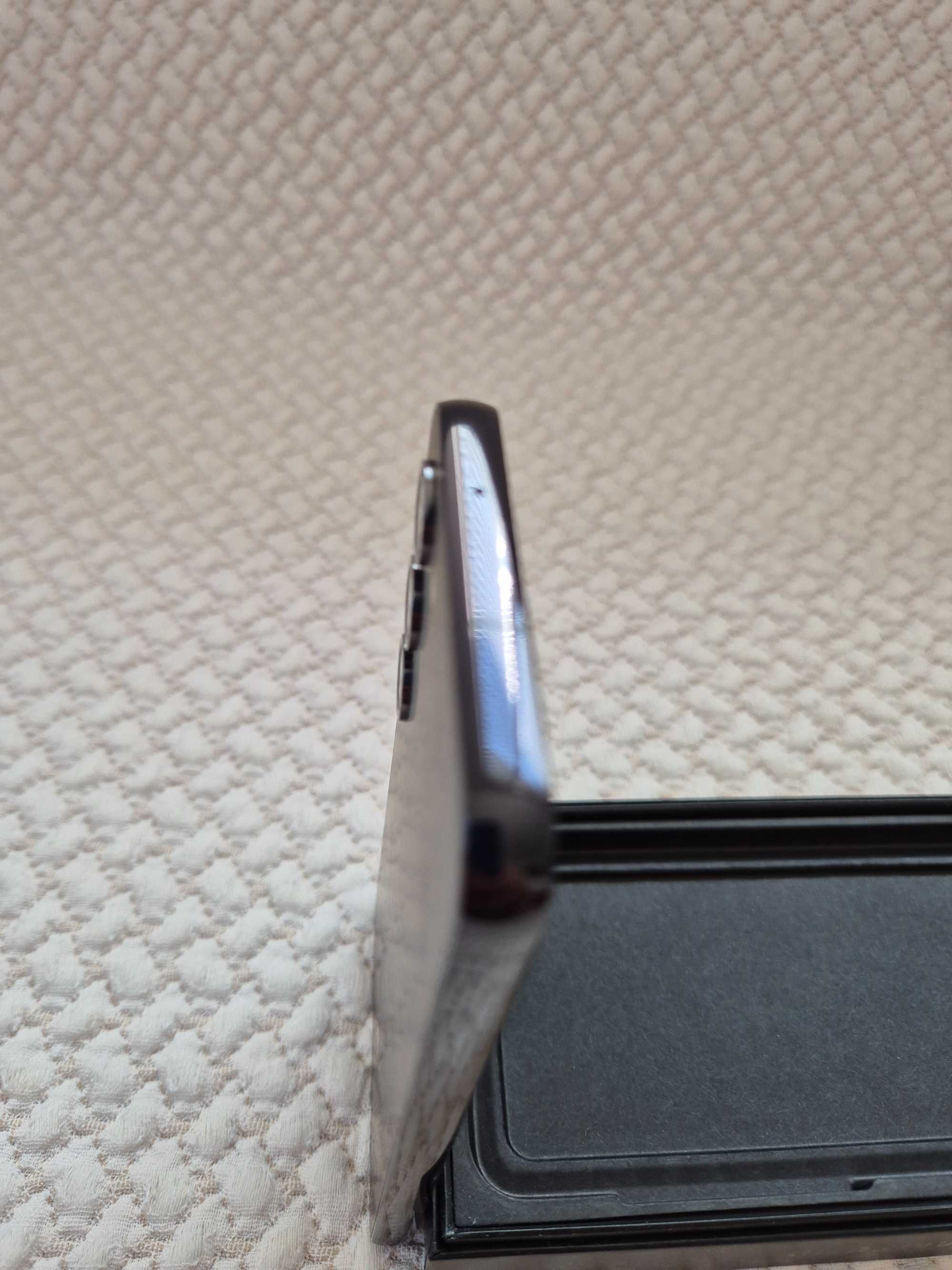 Продавам Samsung S23