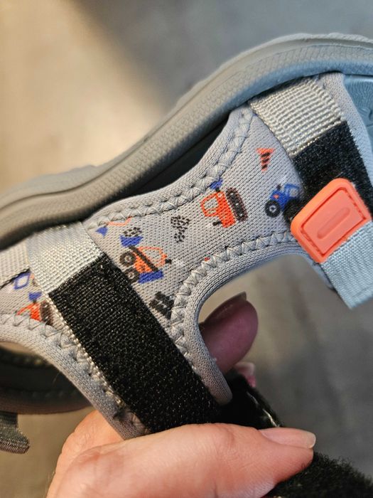 Сандали за момче, номер 26