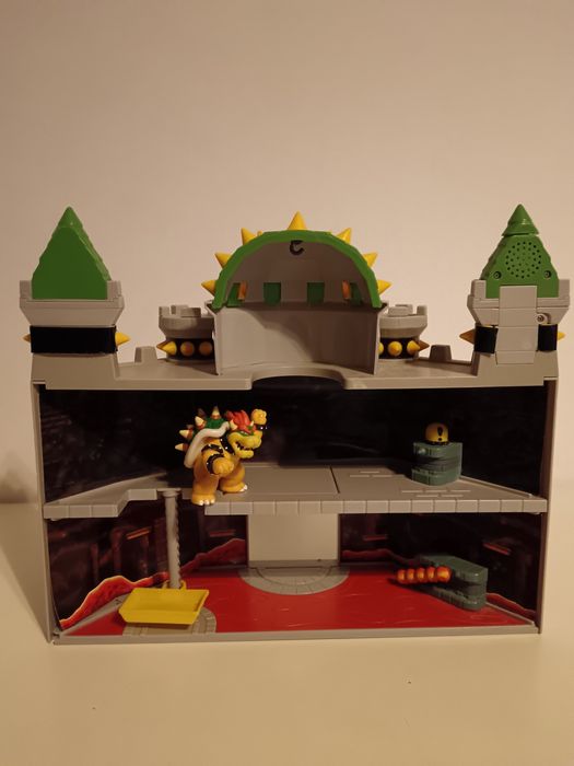 Castelul lui Bowser Super Mario