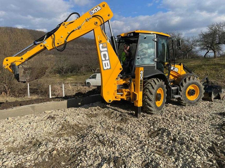 Prestari servicii Cilindru Compactor / buldoexcavator/ miniexcavator