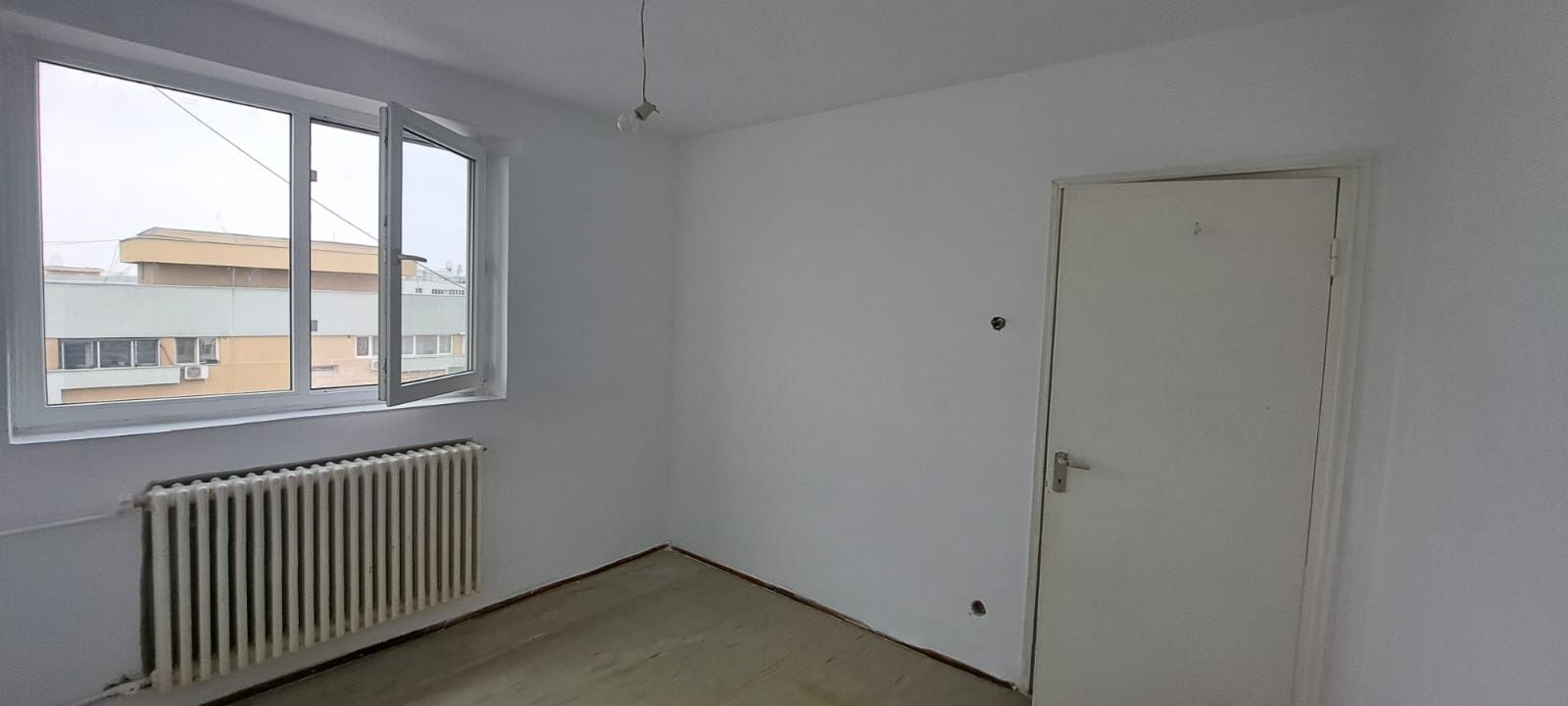 Apartament 3 camere - Drumul Taberei