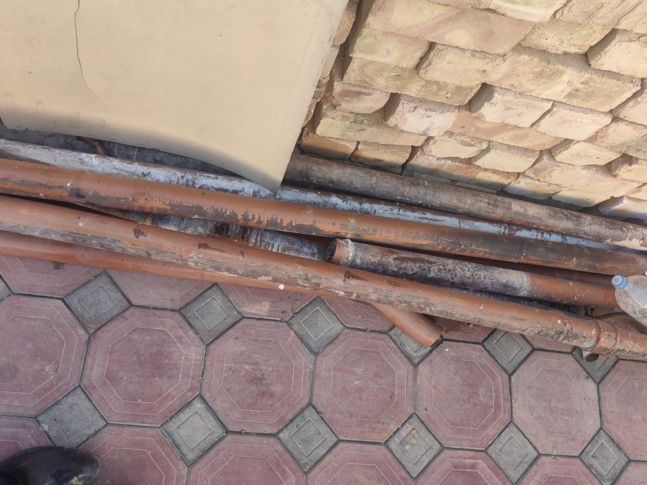 Б/у труба металлическая внешний диаметр 57 мм