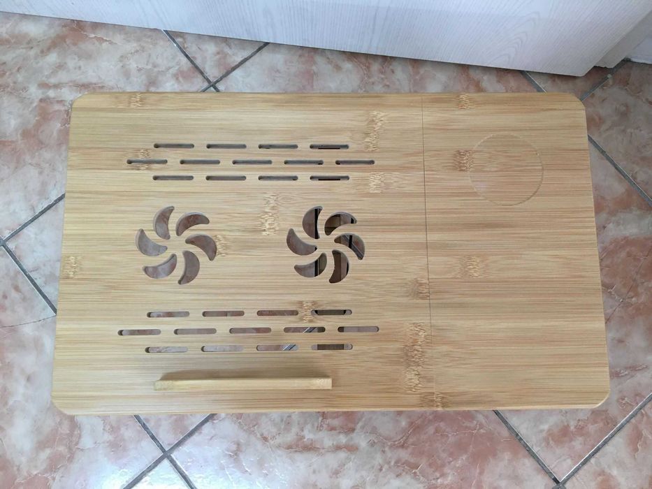 Suport pentru laptop pliabil din bambus