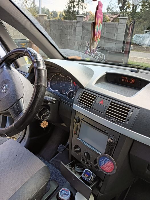 Vând Opel Meriva