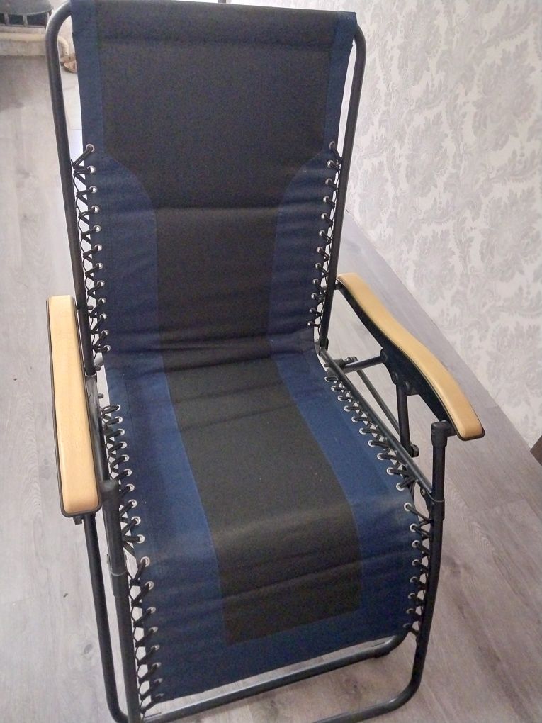 Кресло шезлонг продам