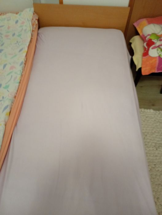 Единично легло с размери 80/200