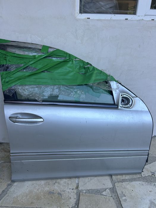 Задна броня и врати за w203 комби