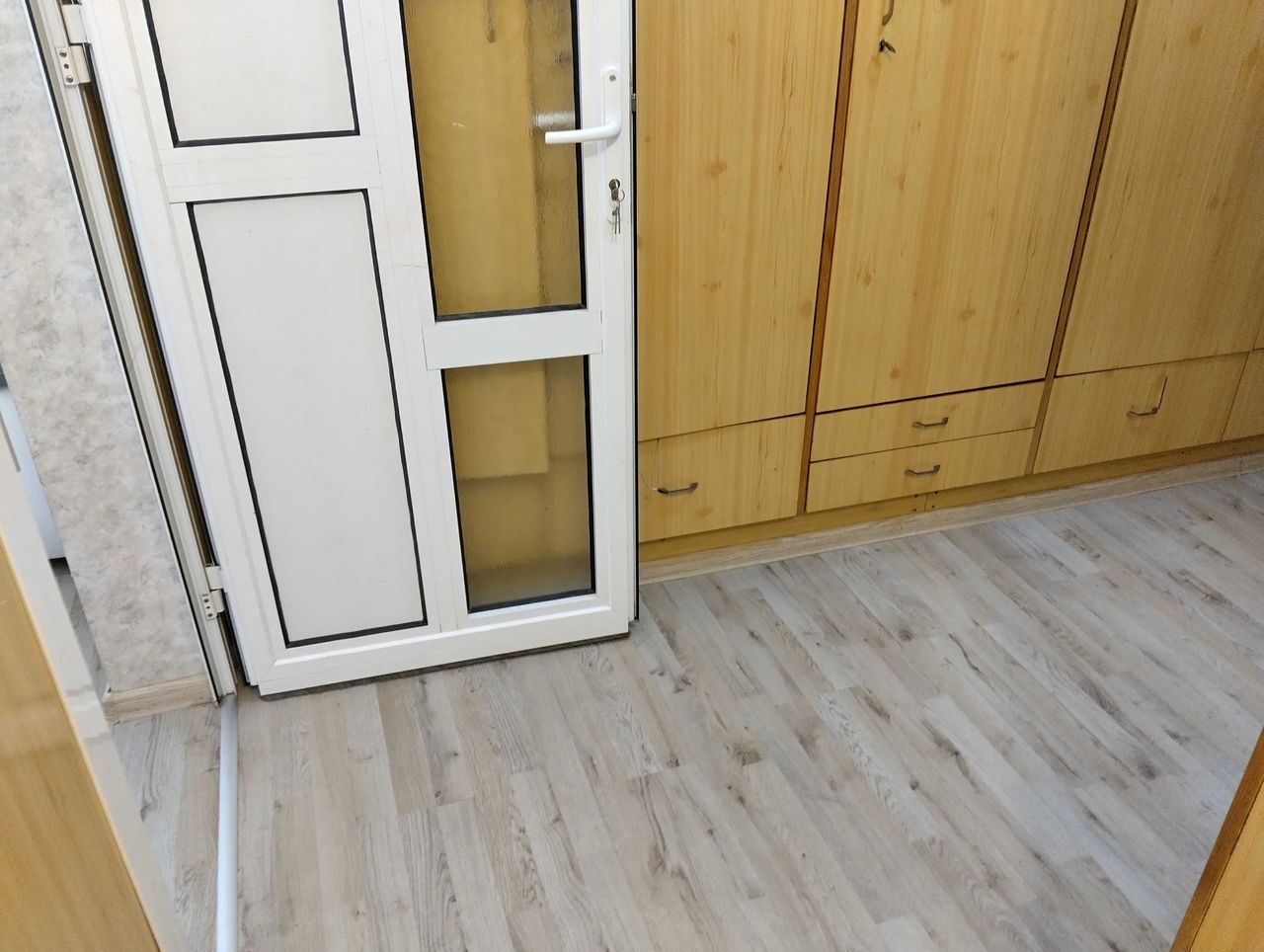 Продава се Тристаен апартамент в Силистра, Митница - 79 кв.м за 697 €/кв.м - Снимка #12