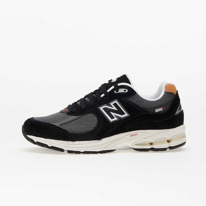 Vand New Balance 2002R 41,5 (26 cm) la cutie