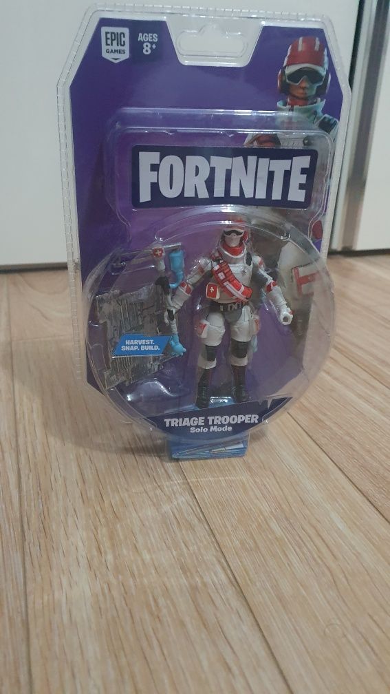 Figurină Fortnite Triage Trooper Solo Mode