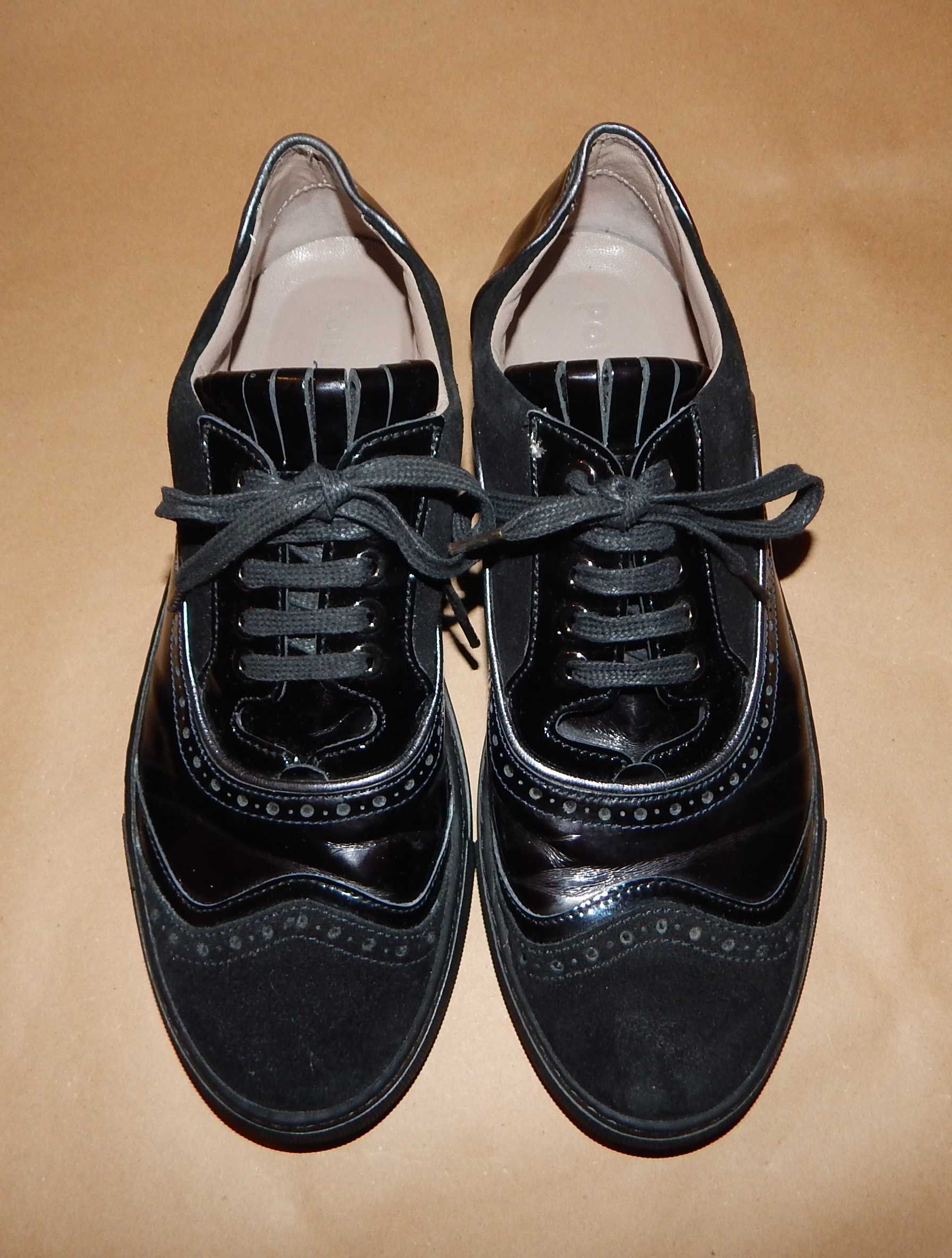 Pantofi Pollini/ sneakers, de dama, stare foarte buna, numarul 40