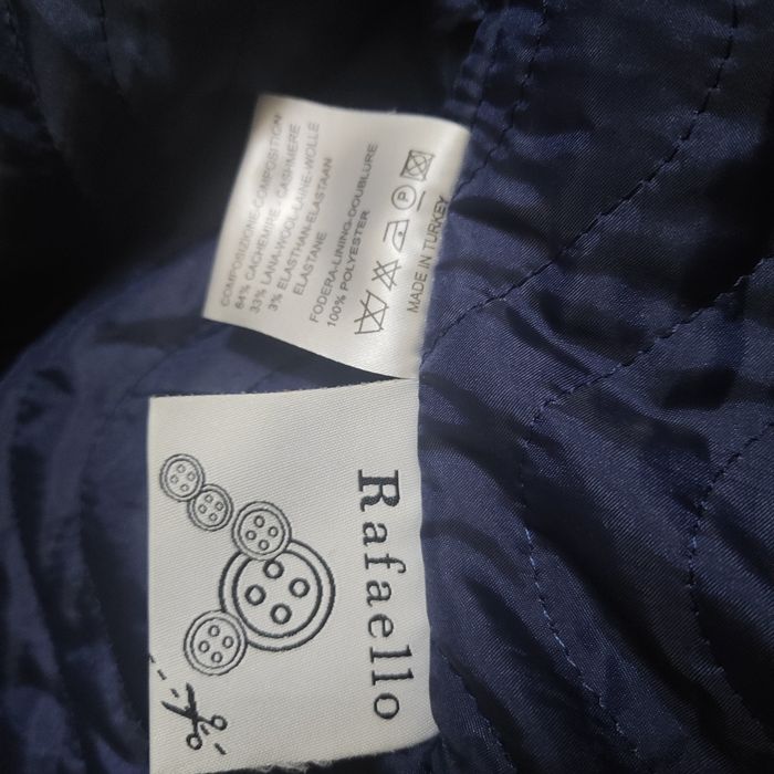 Продается стильное турецкое кашемировое пальто.