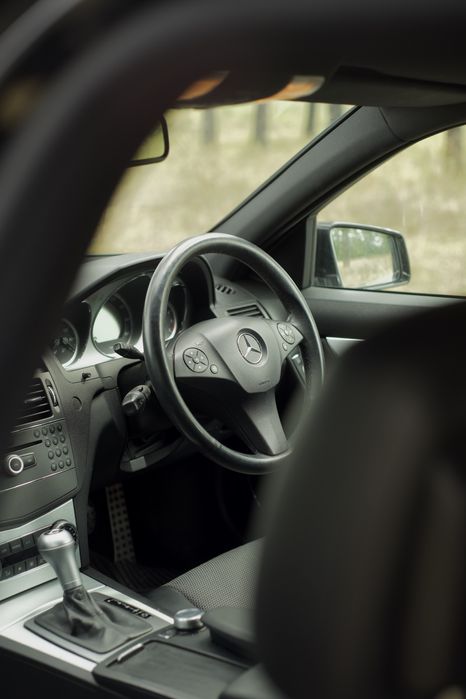 Volan Mercedes C W204 cu padele airbag volan plafon scaun fata usa far