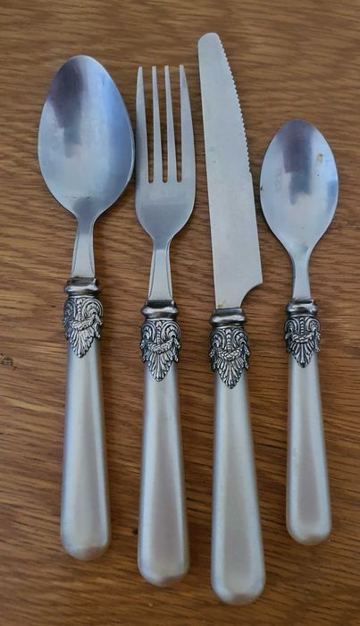 Set tacamuri - 24 bucati