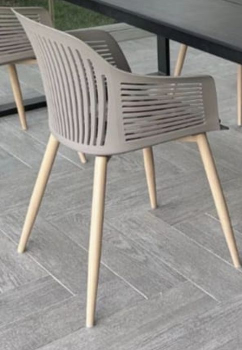 Scaune terasa crem jysk tip scoică