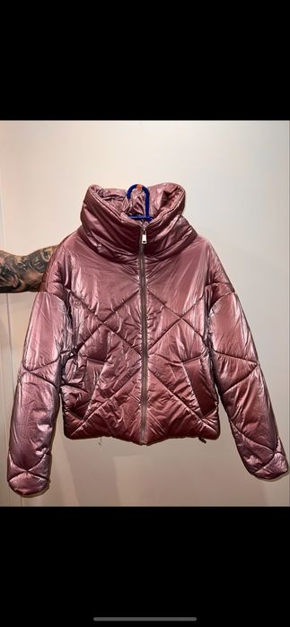 Продам куртку демисезонную