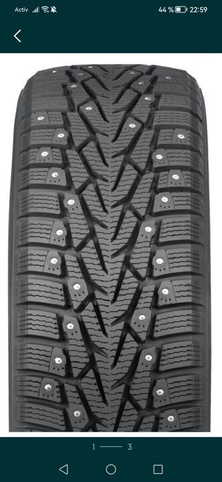 Продам новые шипованные шины Nokian.