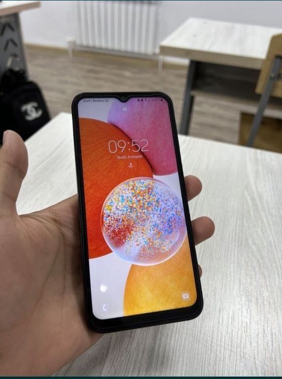 Samsung a 14 sotiladi