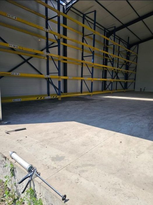 Rafturi metalice depozitare marfa manuala stoc 654