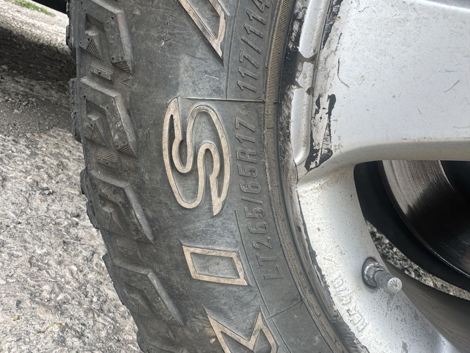 Гуми за кал Максис с джанти ауди-фоксваген- 265/65/17