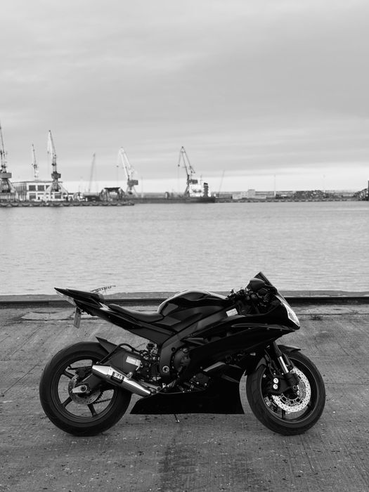 Se vinde Yamaha R6 50th Anniversary