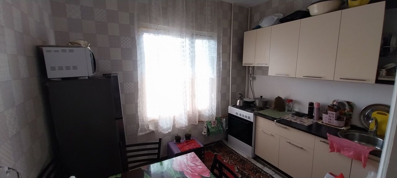 Срочно продаю свою 1/² квартиру  Галарейка