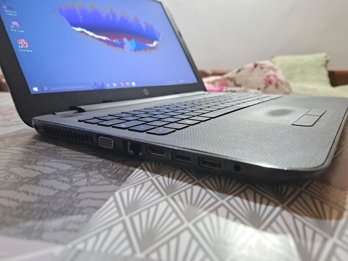 Лаптоп HP250 G4 i5 бартер за psp