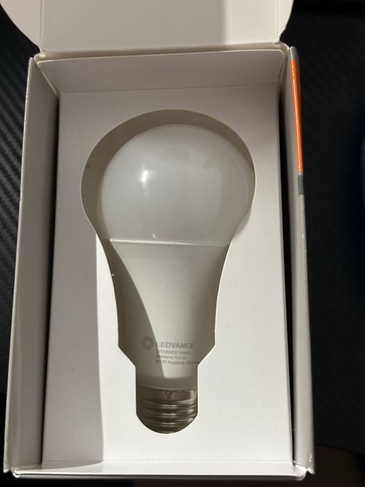 Bec LEDVANCE SMART+ WiFi Classic A100 E27 Multicolor