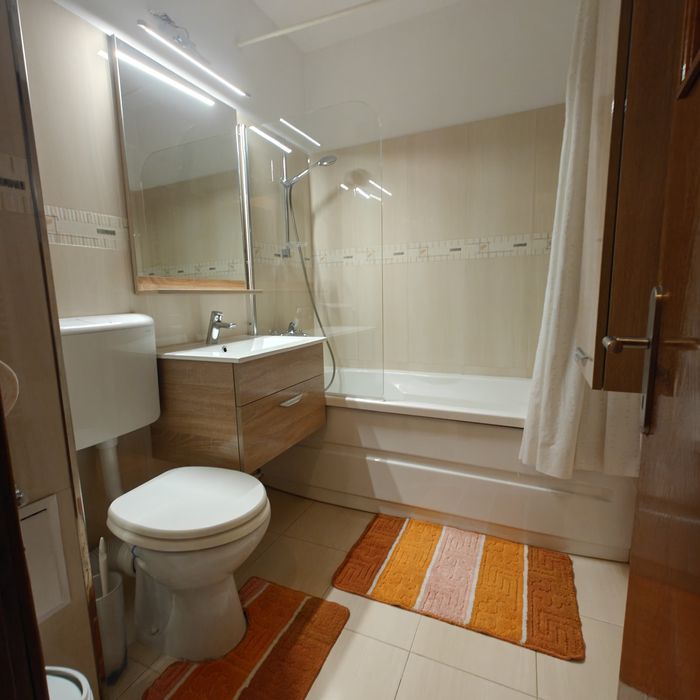 Închiriez apartament 3.camere Tomis Nord pe termen lung