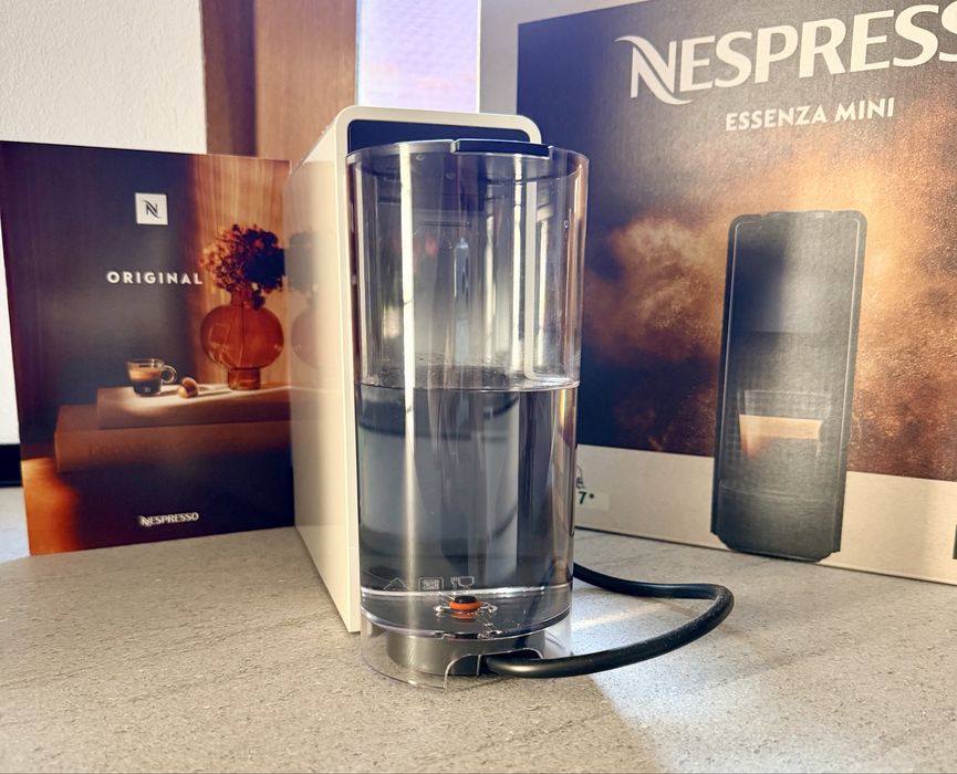 Espressor Essenza Mini Nespresso