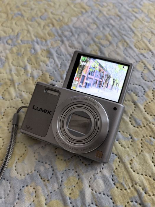 Panasonic Lumix SZ10, 12x Zoom, 16MP CCD