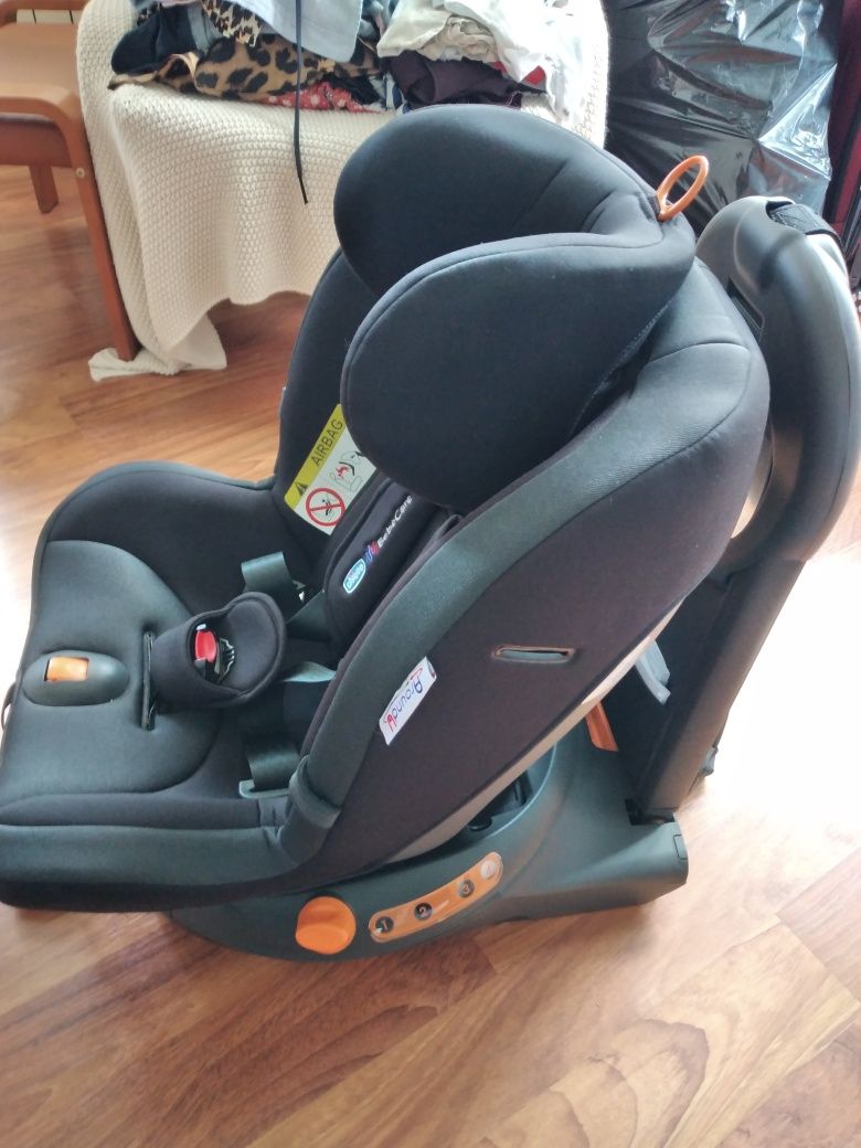 Scaun auto rotativ 360* Chico Bebe Care NOU