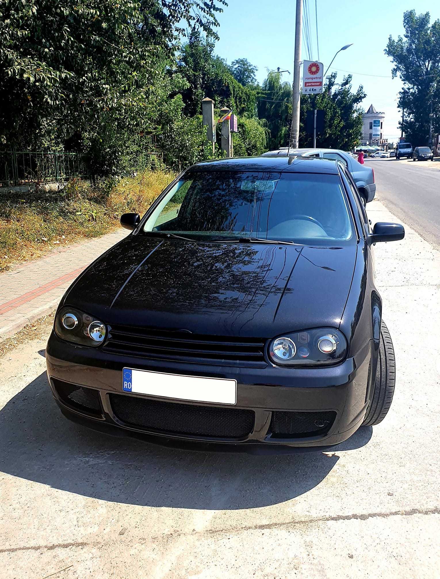 Far faruri VW Golf 4 look R32 negru cu lupa NOU