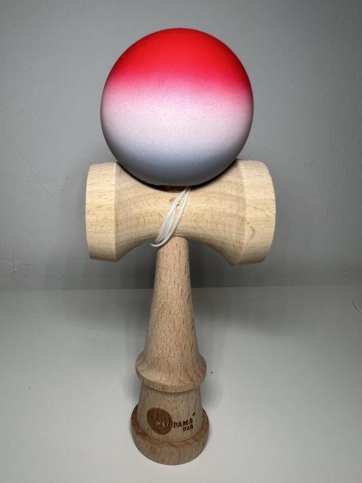 Kendama USA - Bila Lucioasă/Mată (NOUA)