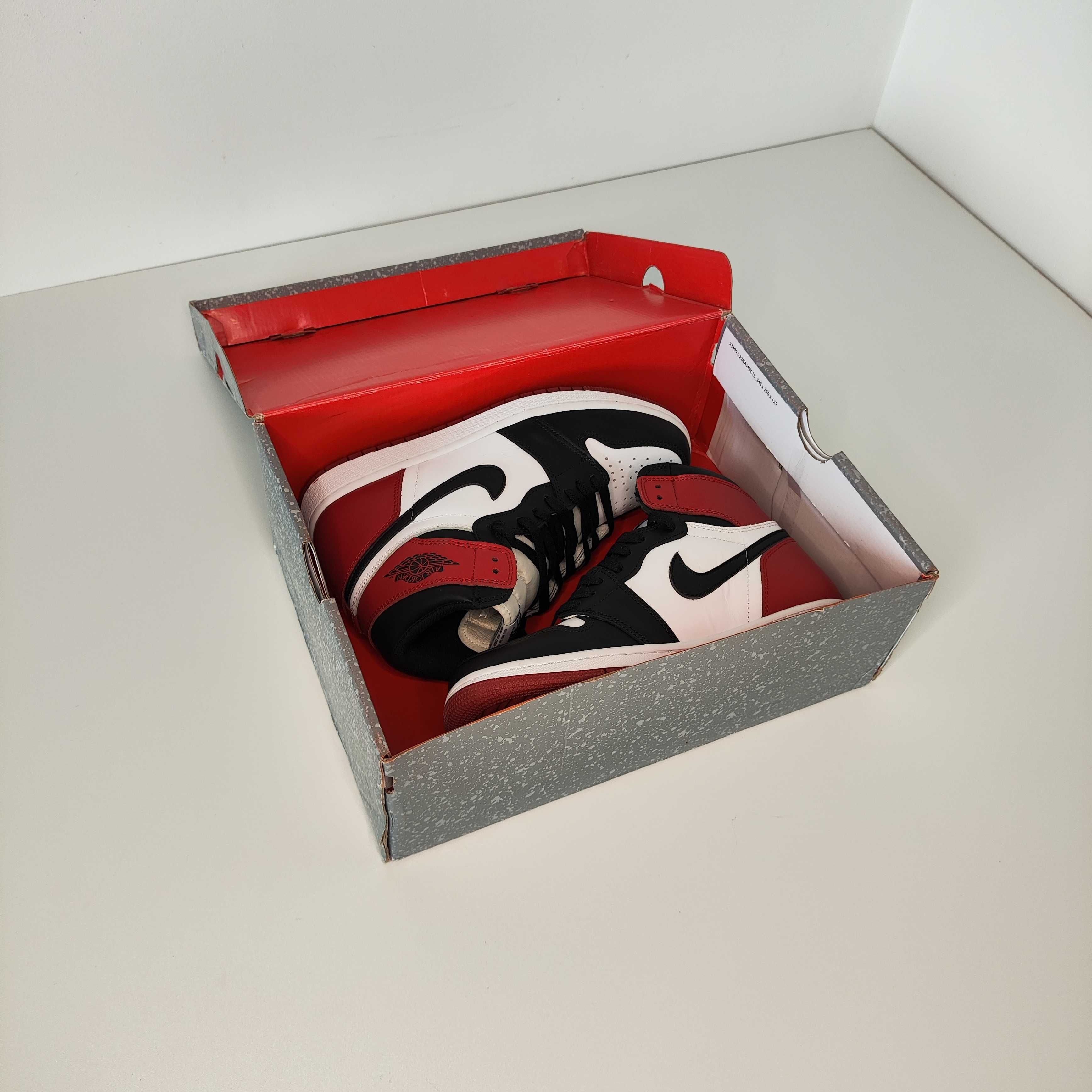 NIKE Air Jordan 1 Retro High, OG Black Toe