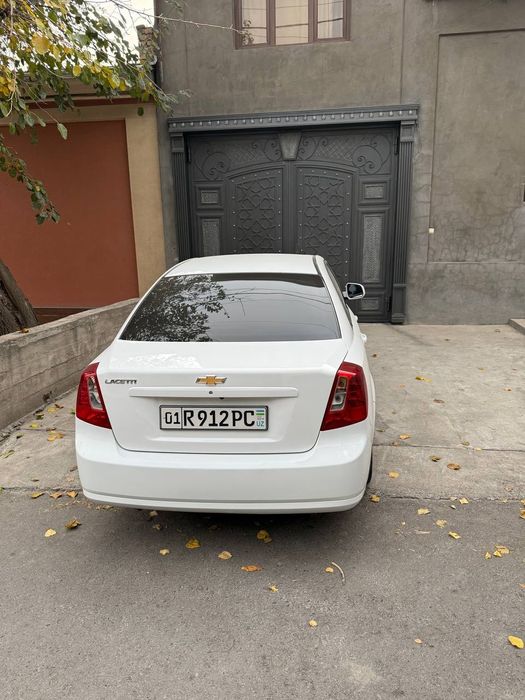 Jetra 2023 yil kraskasi tozza