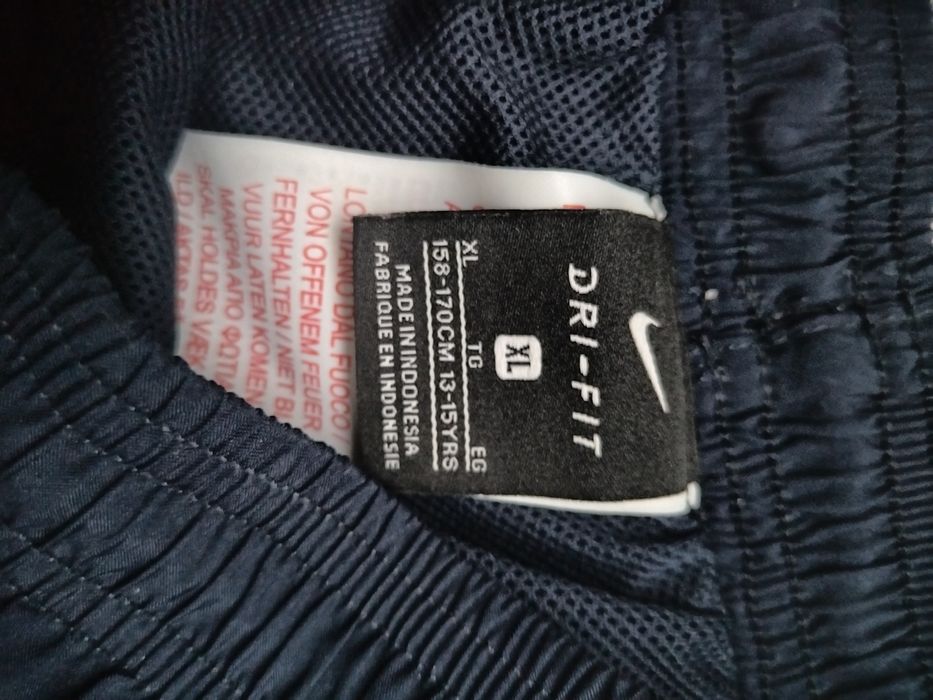 продам одежду новою и б/у вся одежда в профиле