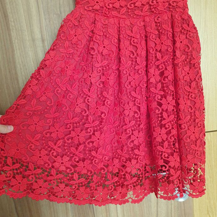 Rochie dantelata, purtata o data