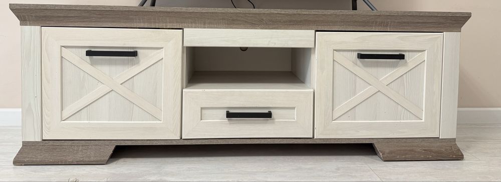 Продаеться мебель срочно