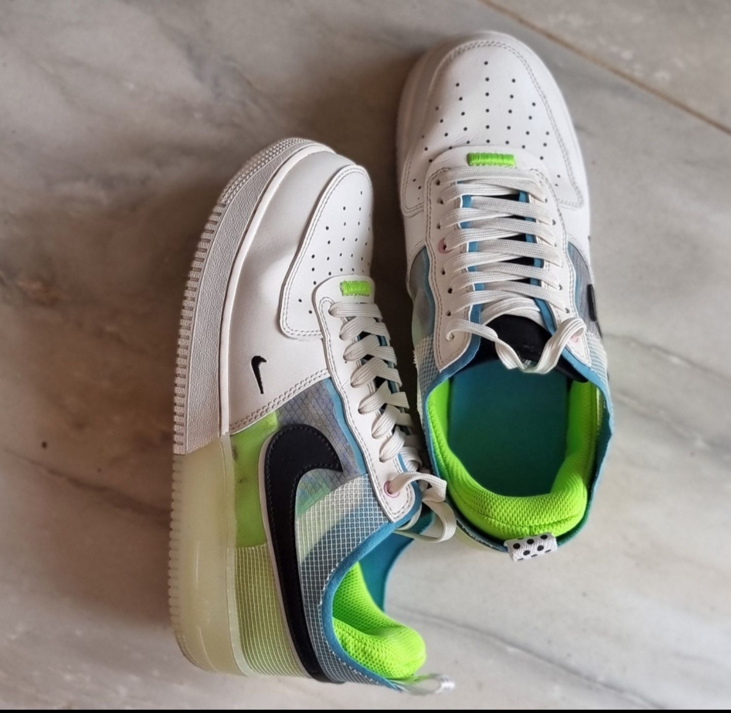 Vând adidași nike air force 1 react mărimea 41