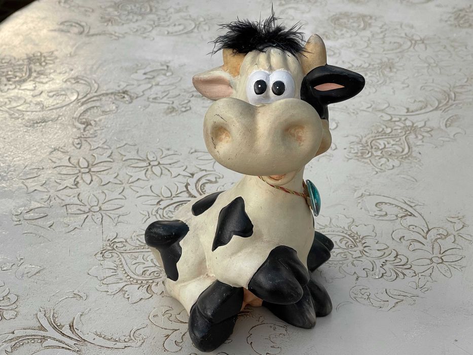 Коллекционная керамическая корова
