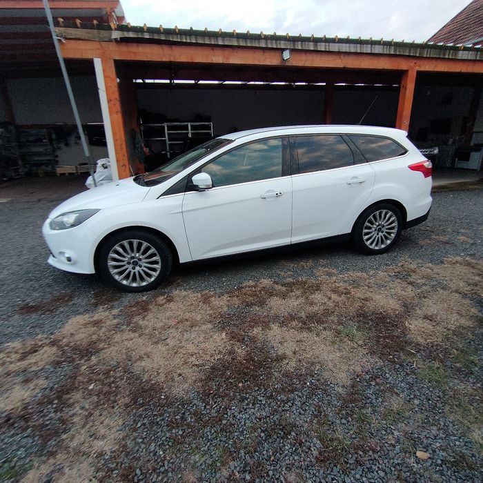FORD focus dieset 2015 perfecta stare ieftin Garanție transport gratui