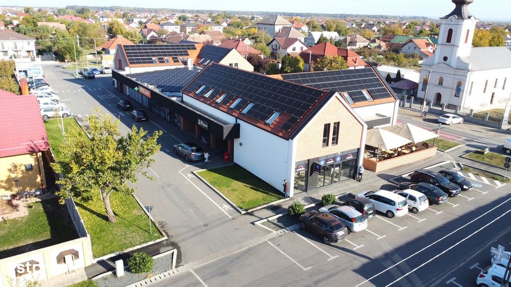 Spațiu Comercial de Închiriat – Mosnita Veche - 79mp - centru comercia